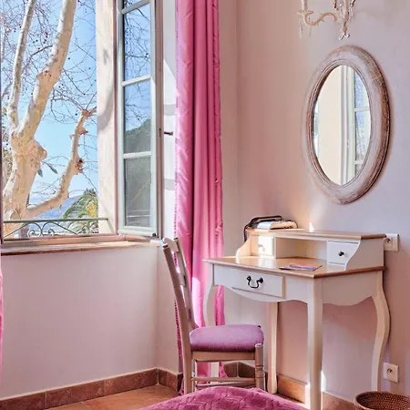 Du Cigalou Otel 3*